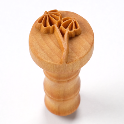 MKM Cluster of Flowers 2.5cm wood stamp